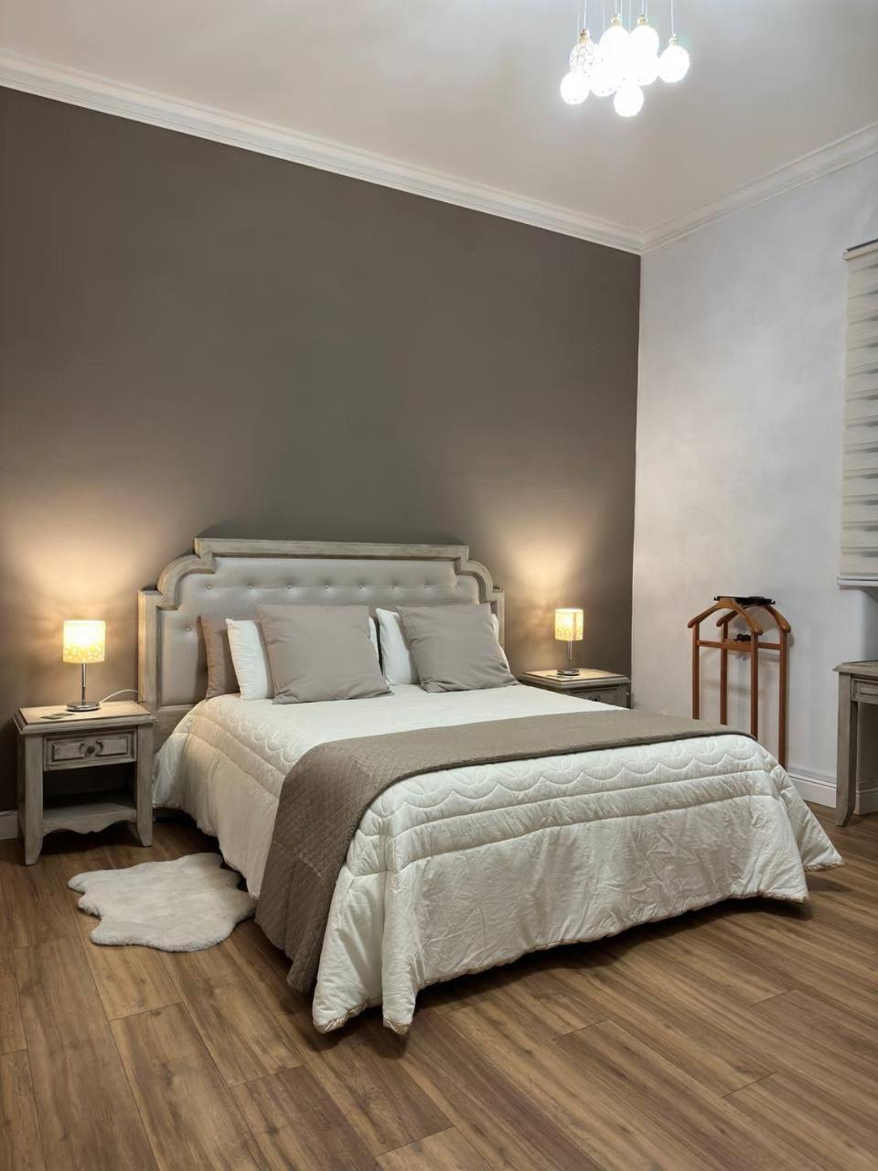 Al Borgo Apartment คาตาเนีย ภายนอก รูปภาพ